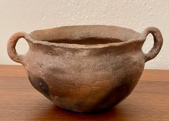 Vintage Micaceous Clay Taus Picuris Pueblos Bean Pot