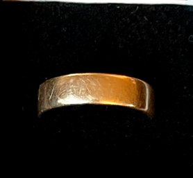 Vintage 14K Gold Band Stamped JC - Size - 9.75 - Total Weight 5.1 Grams.