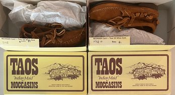 (2) Children Pairs Of Taos Indian Made Moccasins With Boxes Size 4.5