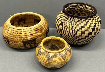 (3) Small Darien Panama Wounaan And Embera Indians Palm And Natural Fiber Hand Made Baskets