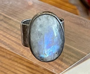 Sterling Silver And Moonstone Cabochon Ring Size 7.25 - Total Weight 10.7 Grams