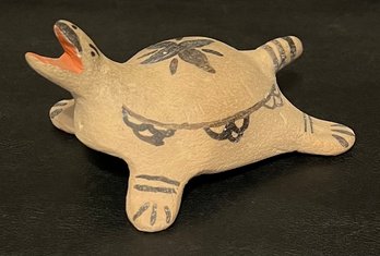 Maria Laweka Cochiti New Mexico Signed Pottery Turtle