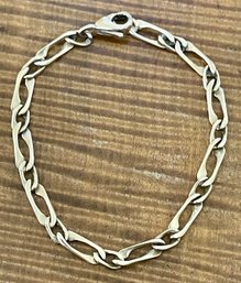 14K Gold 7.25 Inch Chain Link Bracelet - Total Weight 8 Grams