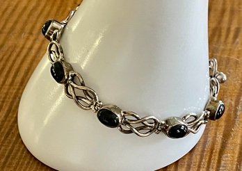 Lovely Hand Made Sterling Silver And Black Onyx 8 Inch Bracelet - Total Weight 16.8 Grams