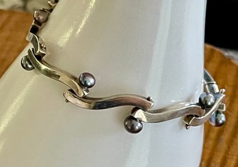 Vintage Handmade Sterling Silver & Grey Pearl Link 7 Inch Bracelet - Total Weight 20.9 Grams