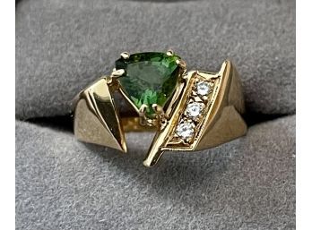 Ladies 14K Gold Ring W Brilliant Cut Green Tourmaline 1.47 Ct Stones, .11 Ct Diamonds Size 8.75 Weighs 7.4 Gr