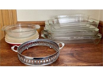 Collection Of Pyrex And Anchor Hocking - Pie Plates, Baking Dishes, And Pie Plate Stand