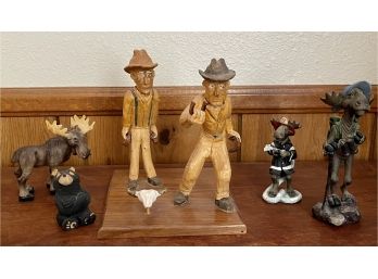 Collection Of Mountain Mooses By Phyllis Driscoll, Bob Kelley Carved Wood Horseshoe Figurine And Small Bear