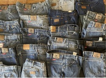 Large Collection Of Vintage Wrangler And Levi Jeans