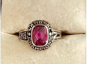 10K Gold And Ruby Stone Nebraska 1970-71 National Championship Ring Size 7 Weighs  6.3 Grams