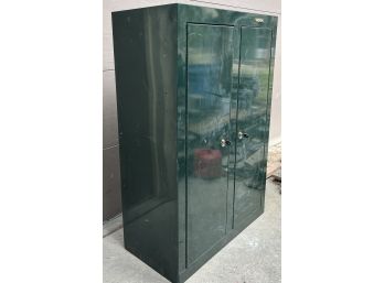 Stack-On 2 Door 14-gun Heavy Gauge Steel Security Cabinet With Shelf Space And Keys