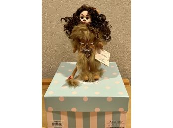 Madame Alexander 2009 'Cowardly Lion' In Original Box, Stand And Tag