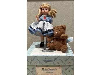 Madame Alexander 'goldilocks' 25965 With Original Box, Stand, And Bear