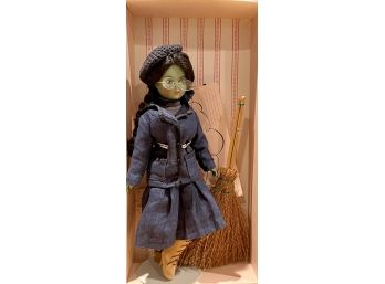 Madame Alexander 'first Day At Shiz Elphaba' 45148 With Original Box, Tag, And Stand