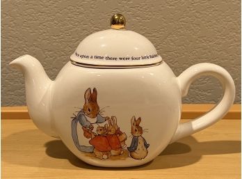 1997 Beatrix Pottery Ceramic Peter Rabbit Teapot