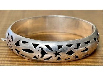 925 Sterling Silver RG Pierced 2.5' Cuff Bracelet - Weighs 19.4 Grams