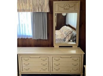 Thomasville Mid Century 6 Drawer Bedroom Dresser With Mirror Cream With Gold Trim (2 Of 2)