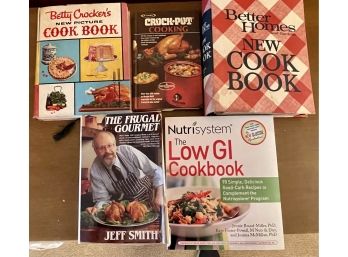 (5) Vintage Betty Crocker Cook Books