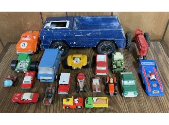 Lot Of Vintage Plastic Die Cast Vehicles Including Snoopy, Matchbox, International Harvester And More