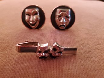 Pair Of Cuff Links With Matching Pin