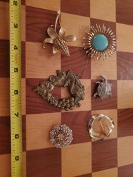 Lot Of 6 Stunning Vintage Brooches