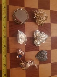 Lot Of 6 Beautiful Vintage Brooches