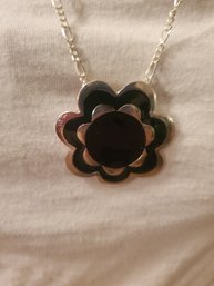 Flower Shaped Pendant Necklace With Black Filling