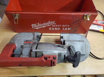 Milwaukee Heavy-Duty Band Saw With Case & Extra Bands