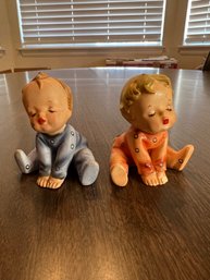 Vintage Made In Japan Pair Of Baby Salt And Pepper Shakers