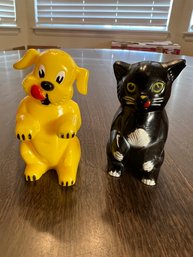 Funny Vintage Plastic Yellow And Black Cat And Dog Salt And Pepper Shakers