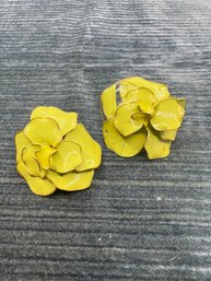 Vintage Lime Green Flower Clip-on Earrings