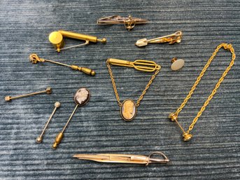 Vintage Lot Of Hairpins And Clips