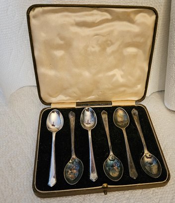 Lot 5-284 Six Antique Spoons In Case (Lateral File Top)