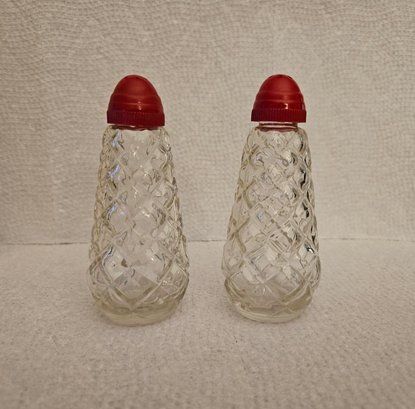 Lot 5-352 Red-topped Salt And Pepper (Atkins Shelf)