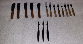 Lot 5-20 Hors D'oeuvre Forks, Knives, Picks (IR)