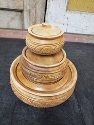 3 Piece Used Wooden Bahamas Bowl Set With Lids C3