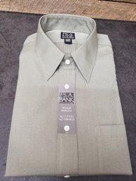 2 Piece New 17-33 Jos A Bank Dress Shirts D3