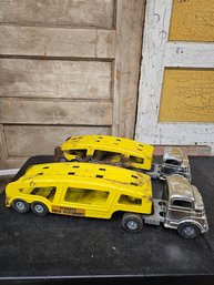 2 Vtg Structo Pressed Steel Auto Transport Trucks JB