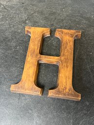 Wooden H (B3)