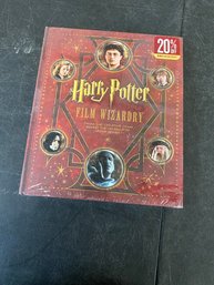 New Harry Potter Film Wizardry Book Sealed H2