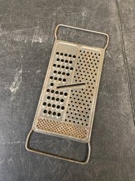 All In One VTG Grater A2