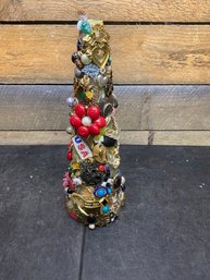 Vtg Jewelry Tree Collage  (HB5)