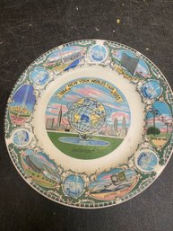 Vintage 1964 / 1965 New World's Fair Collectible Plate
