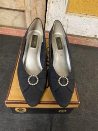 Foot Works 10m Black Heels F4