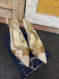 Anne Klein Beige Point 10.5 Point Toe Heels F4