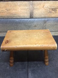Wooden Stool (HB1)