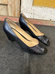 Size 10 Easy Spirit Black Heels F4