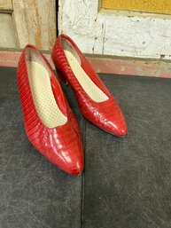 Size 10 Red Snake Skin Heels F4