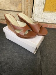 Parade Size 10 Brown Wedge Sandals F4