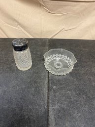 Salt Shaker / Glass Bowl (Z3)